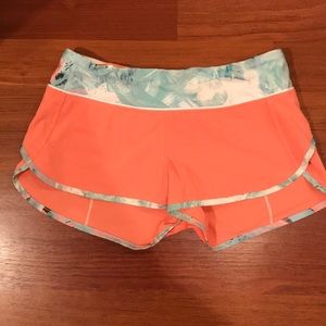 Peach lululemon speed up shorts size 6